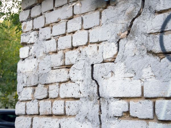 Cracked Brick Wall Repair in Draper